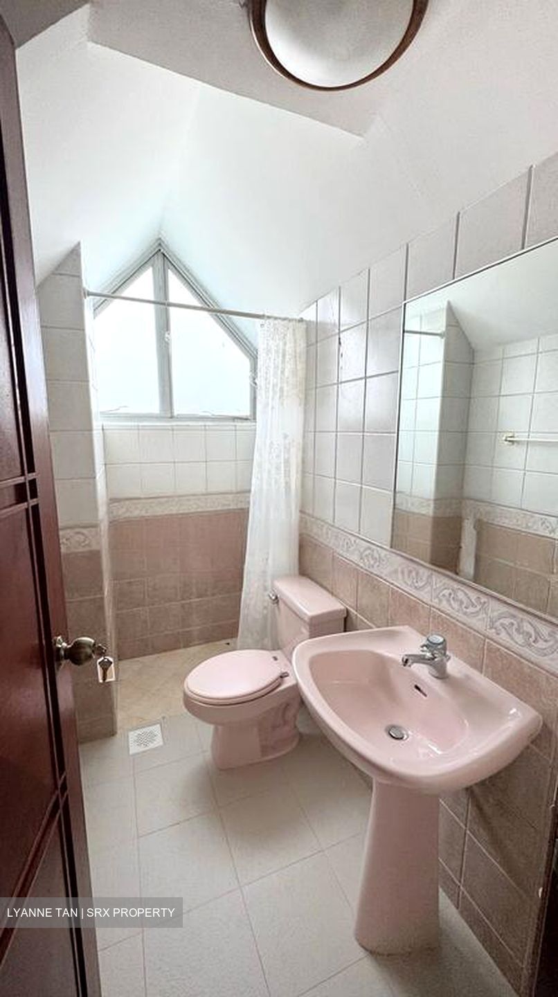 Pinetree Condominium (D10), Condominium #484213781